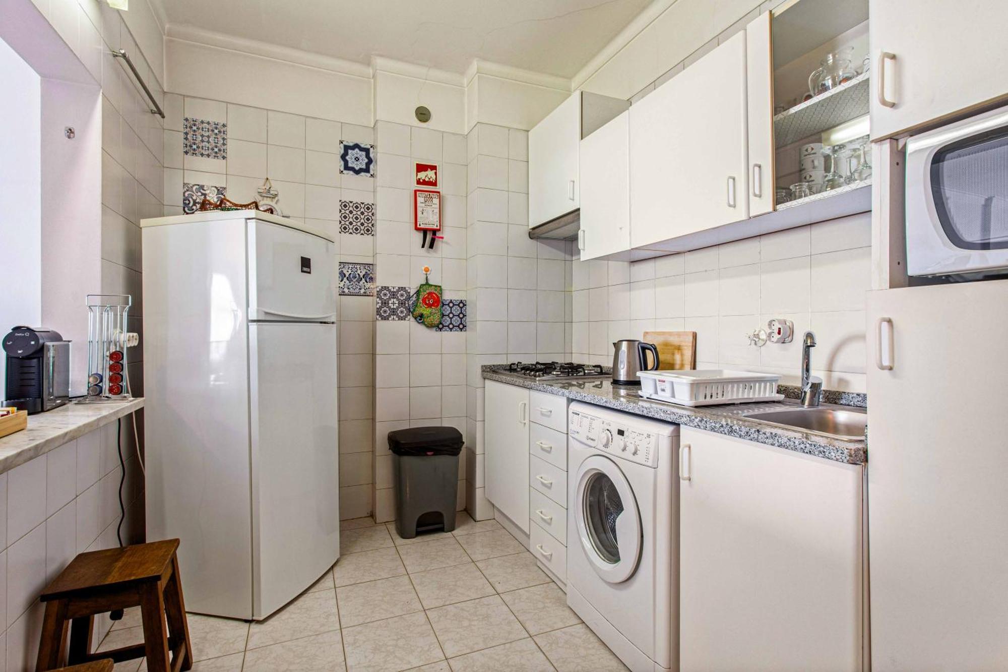 Remarkable 1 Bed Apartment in Costa da Caparica Esterno foto